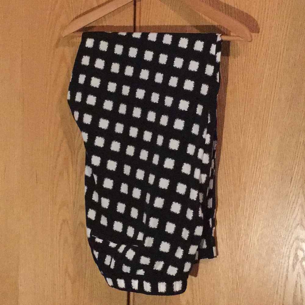 Chico’s faux pocket patterned pants